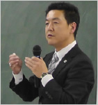 弁護士　中村誉彦氏